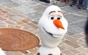 Disney’s AI Olaf Animatronic Malfunctions at Disneyland Paris Debut