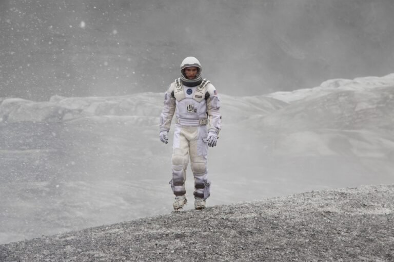 7 Huge Differences Between Christopher Nolan’s ‘Interstellar’ and Steven Spielberg’s Original Script